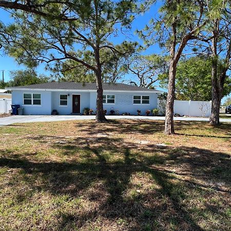 Hostal Beach Vacation Mode Bradenton Exterior photo